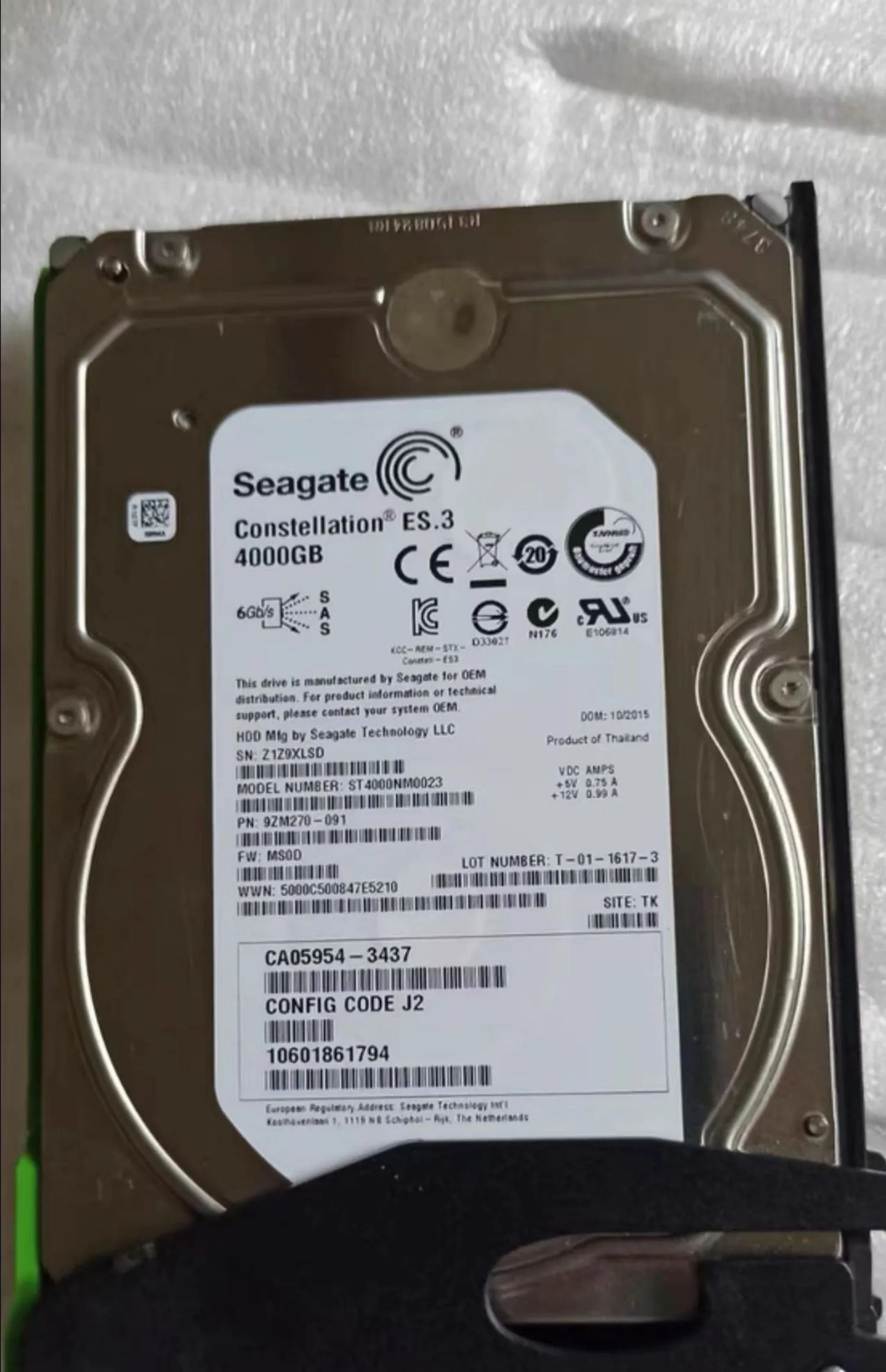 ETERNUS-4TB DX80 DX90 S3 CA05954-3437 SAS 3,5 "7,2 K HDD