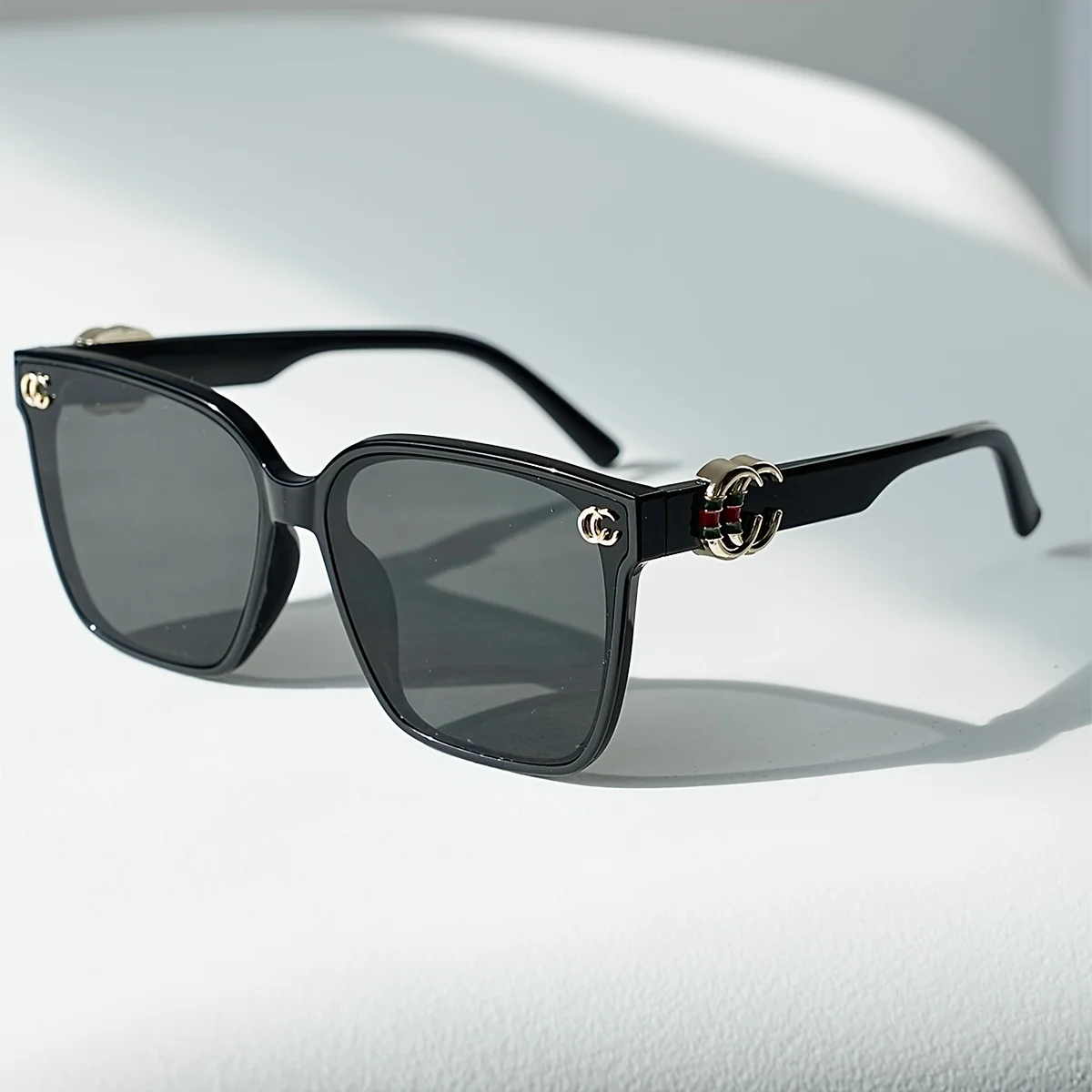 2025 New Fashion Cool Sunglasses Women Luxury Brand Flowers Anti Strong Light Letter Sun Glasses Ladies Gafas UV400