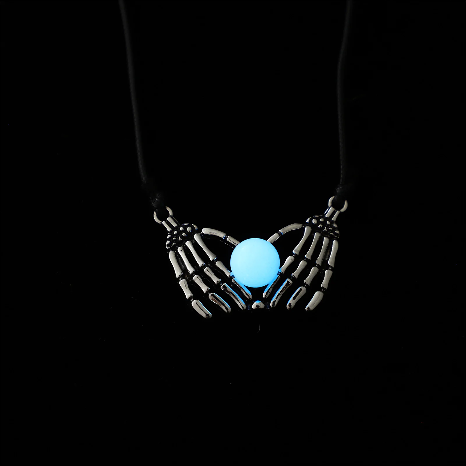 

Luminous Hand Pendant Necklace for Women Gothic Style Alloy Halloween Party Night Jewelry