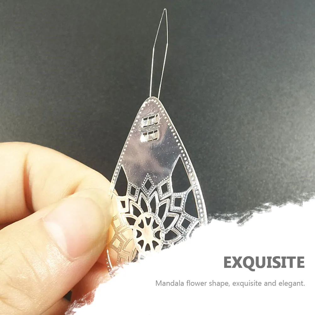 

4pcs Copper Needle Threader Threading Tool Elegant Mandala Flower Hollow Design Easy DIY Sewing Machine Hand Tools Accessories