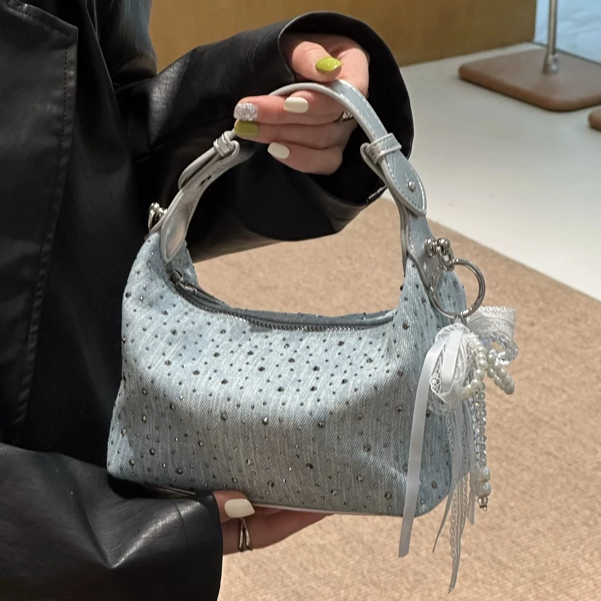 

Fashion Blue Denim Hobo Bag High Quality Glitter Women Handbag Luxury Exquisite Clutch Purse Female Shoulder Messenger Bag