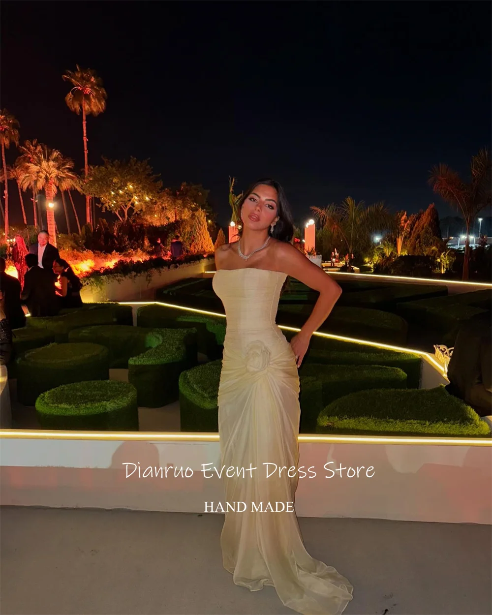 Dianruo Abito da sera increspato senza spalline Lunghezza pavimento Sirena Abiti da festa Chiffon pieghettato Chic Robes De Soirée Personalizzato