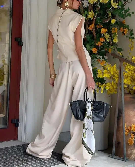 

2026 New Khaki Two-Piece Set for Women, Featuring a Sleeveless Camisole Top with Suit Collar and Wide-Leg Pants