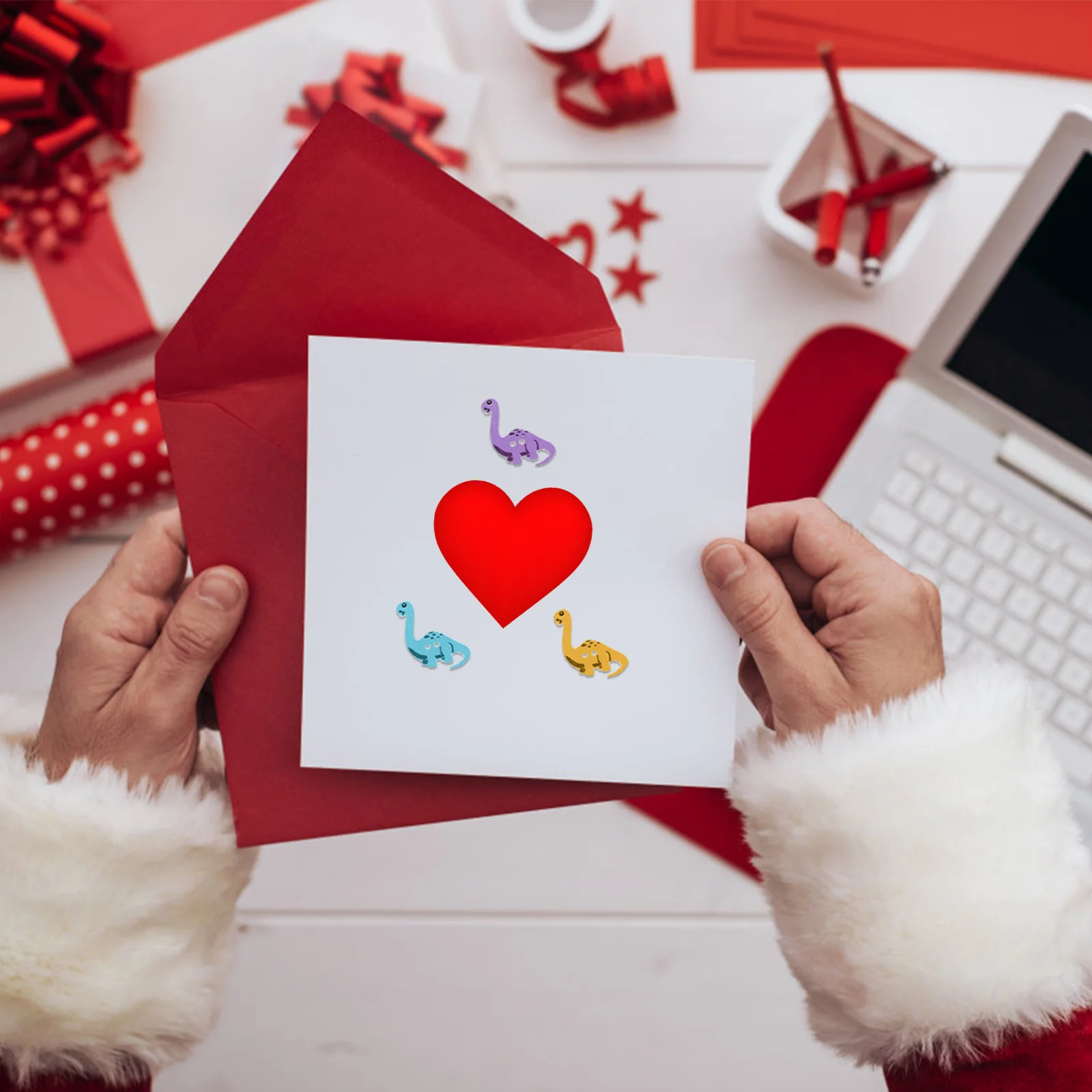 

100Pcs Wood Buttons for Sewing Creative Cartoon Button Set DIY Handmade Decoration Small Size Easy to Apply on Fabric