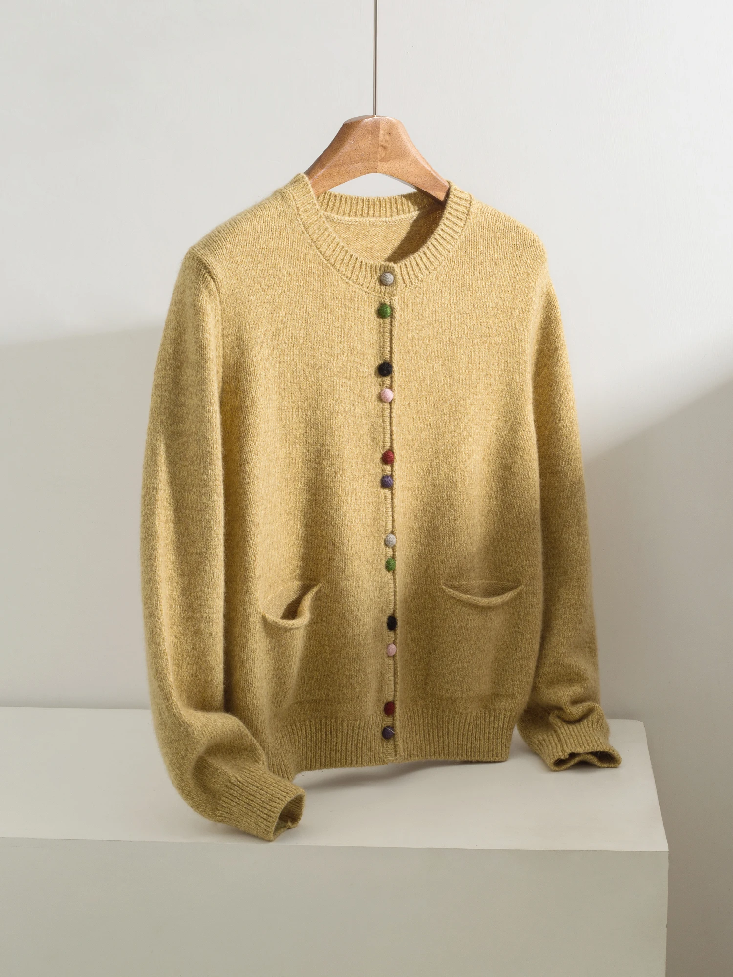 

Ji Qirui Special Camere Yarn Vintage Lazy Flower Knitted Long Sve Sweater with Button Casual Sle Women's Knitted Cardigan