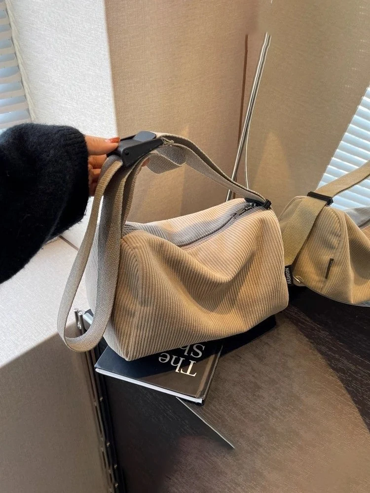 2024 Spring New Women\'s Single Shoulder Crossbody Bag High End Commuting Canvas Pillow Bags Fashion Casual Female Handbag