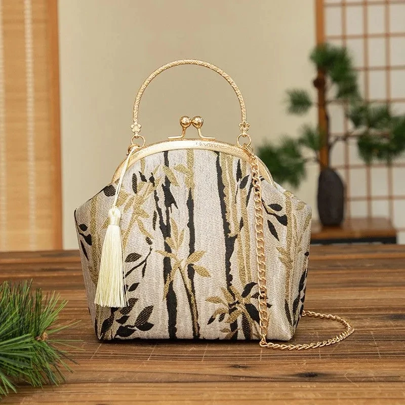 

Vintage Chain Women Shoulder Crossbody Bags Lock Bag Bags for Wedding Birthday Party Mother Women Teacher Gift Bag