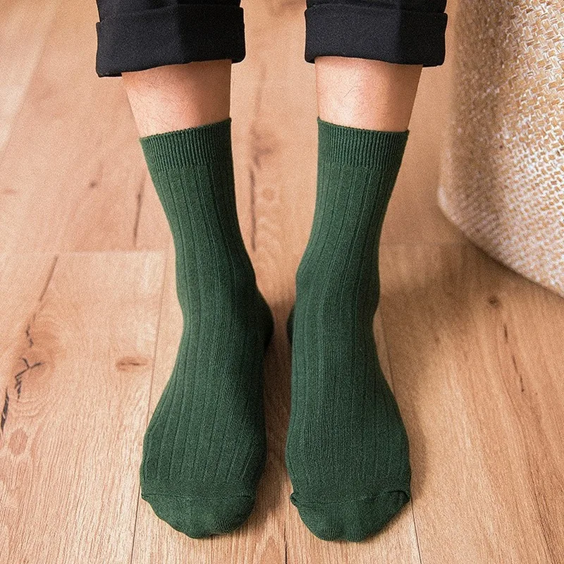

Autumn Winter Pure Color Mens Socks Cotton Warm Black and White Happy Socks Male Gifts for Men EUR 39-44 387
