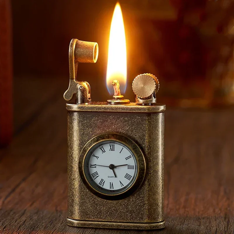 

Retro Oil Lighter with Real Quartz Watch Metal Gyro Wheel Flint Antique Refillable Oil Lighters Smoking Accessories Men's Gift
