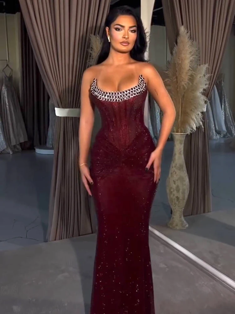 レッドラインストーンコルセットボディコンロングドレス – クリスタルネックラインの高級イブニングガウン、フォーマルパーティー＆ガラプロムドレスに