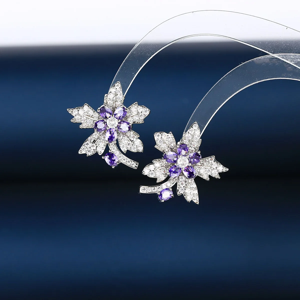 

2023 New Korean Fashion Leaves Stud Earrings for Women Female Party High Quality AAA Zircon CZ Stone Trend Luxury Jewelry Gift