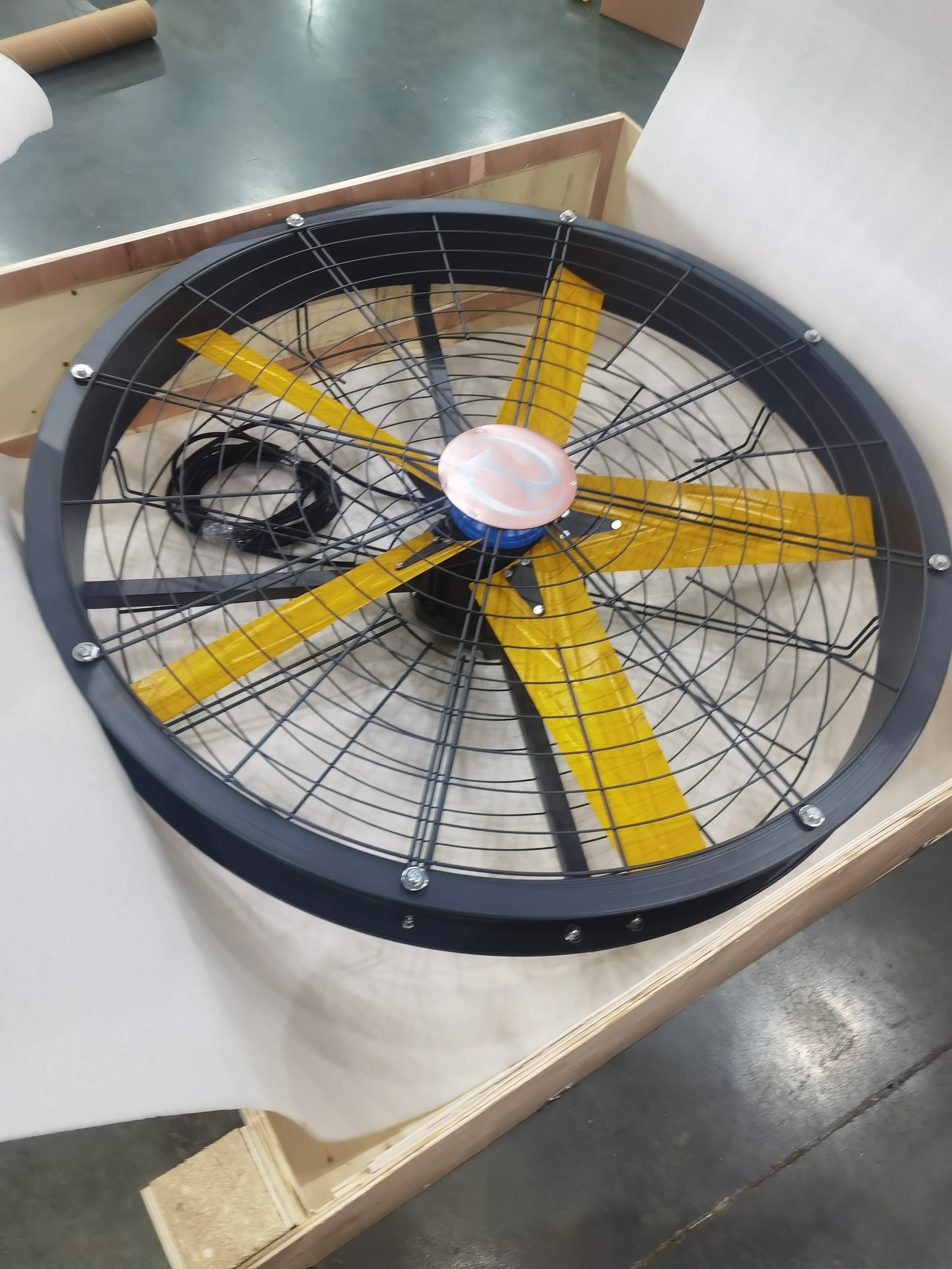 Ventilatore da magazzino industriale di grandi dimensioni montato a parete da 1,2 m e 0,9 m a prezzo di fabbrica tipo Hvls