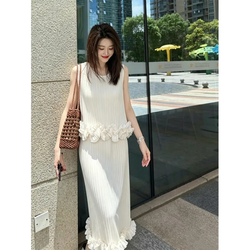 Miyake Pleated 2026 New Vacation Style Lace Sleeveless Top and Pleated Skirt Set for Women Summer Relaxed Two-Piece Set Pleat