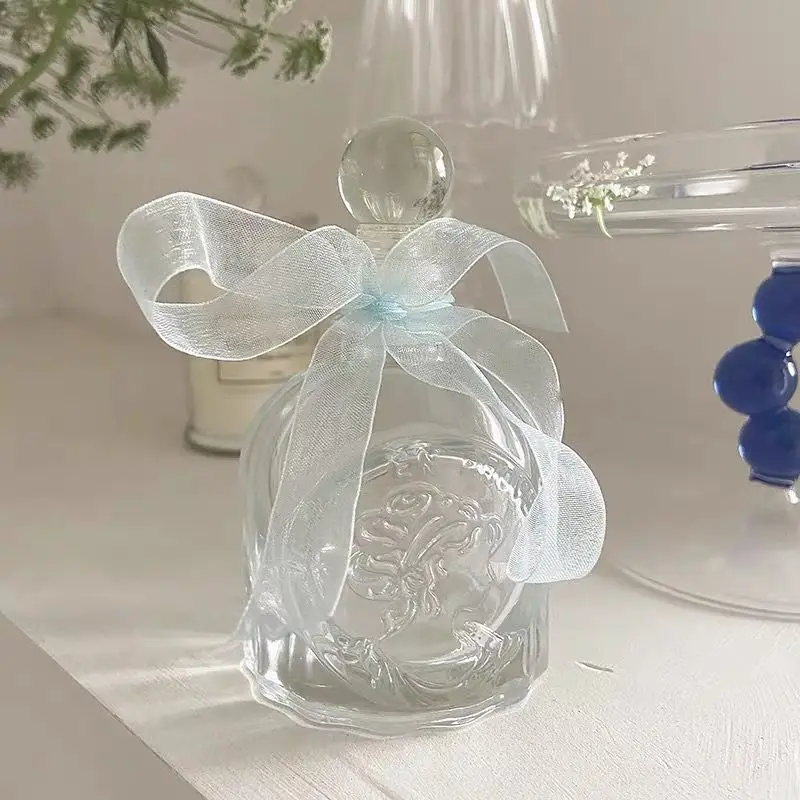 Vintage Embossed Perfume Aromatherapy Bottle Candy Jar with Lid Sealed and Transparent Mini Advanced Flower Arrangement