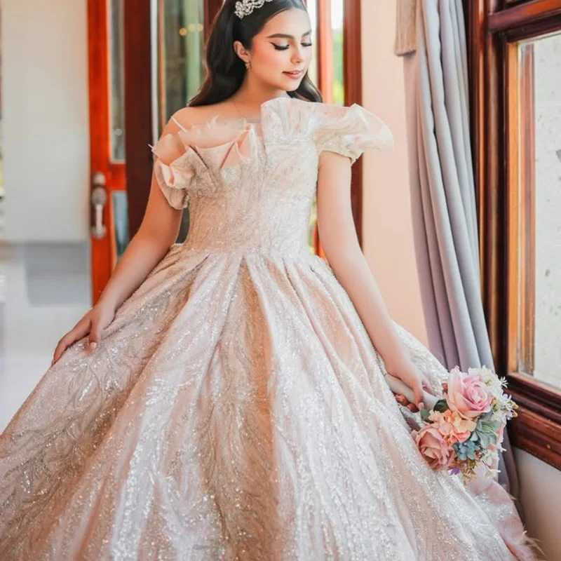 Shiny light pink Quinceanera Dress off-shoulder Lace glitter decal Long tail vestidos de 15 Quinceanera ﻿Customize