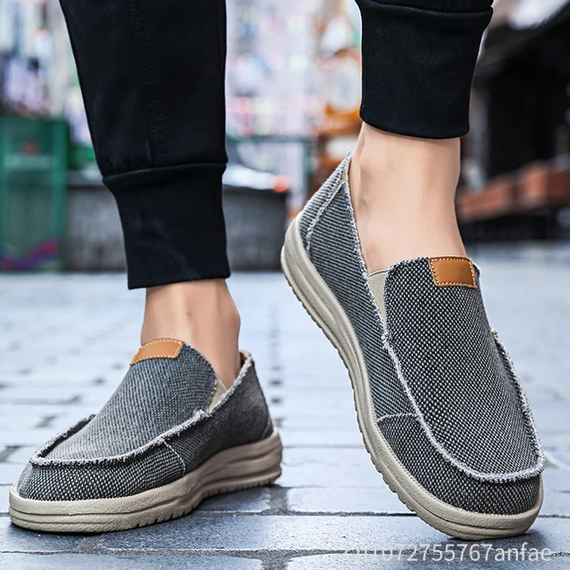 Men's Casual Canvas Shoes Men Loafers Breathable Slip on Flats Male Vulcanized Shoes Driving Shoes Sneakers Light Walking Shoes