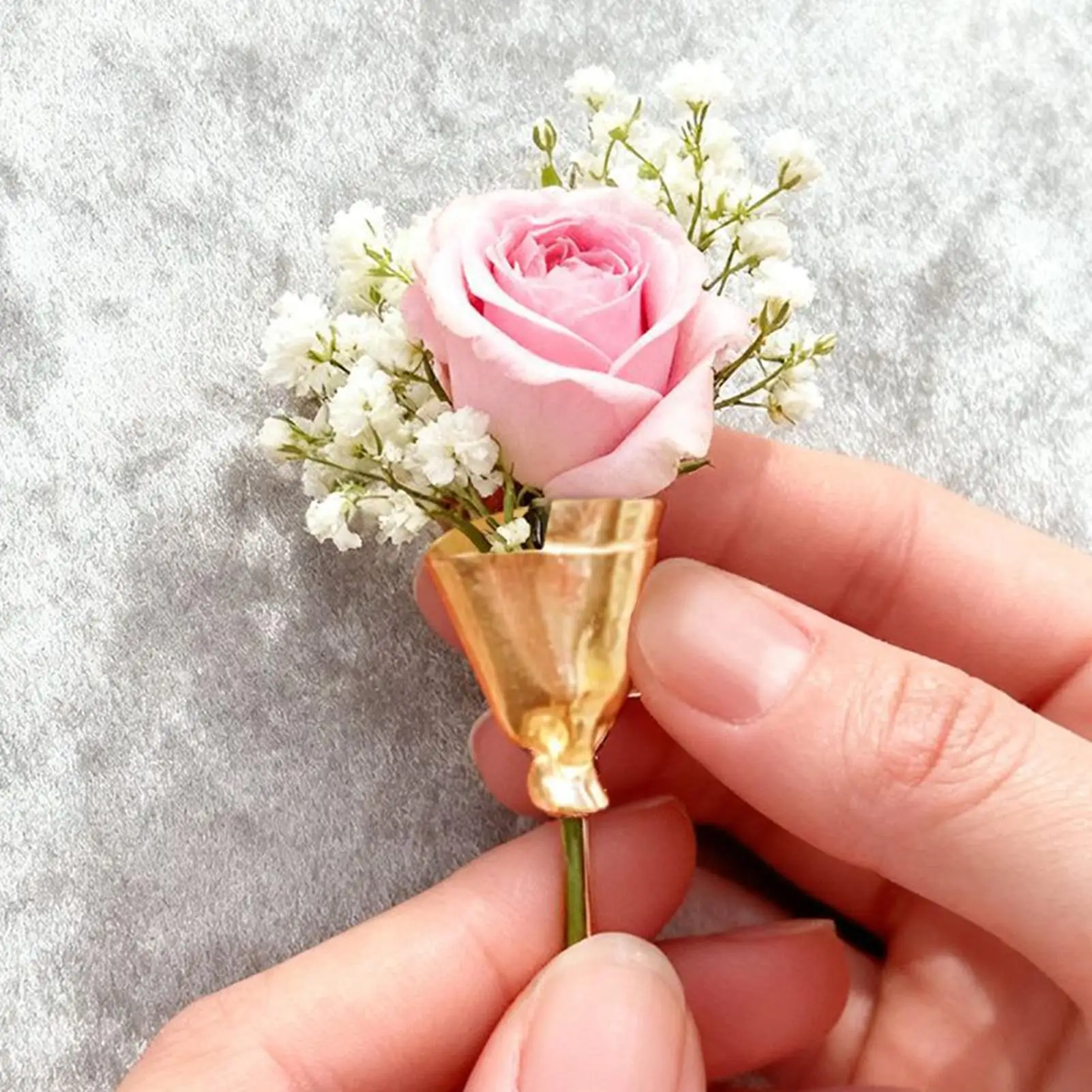 Women Flowers Bouquet Pins Brooch Wearable Flower Bouquet Clip Artistic Flower Bouquet Brooch Holder Clothing Accessories