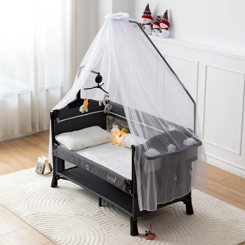 Multifunctional Metal Modern Foldable Crib with Splice Design for 0-3 Years Old for Living Room & Bedroom