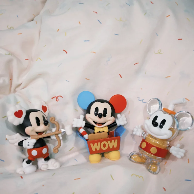 Boîte aveugle Disney Mickey Mouse série sans limites, jouets mignons et colorés, modèle de poupée fait à la main, ornement, cadeau d'anniversaire pour enfants
