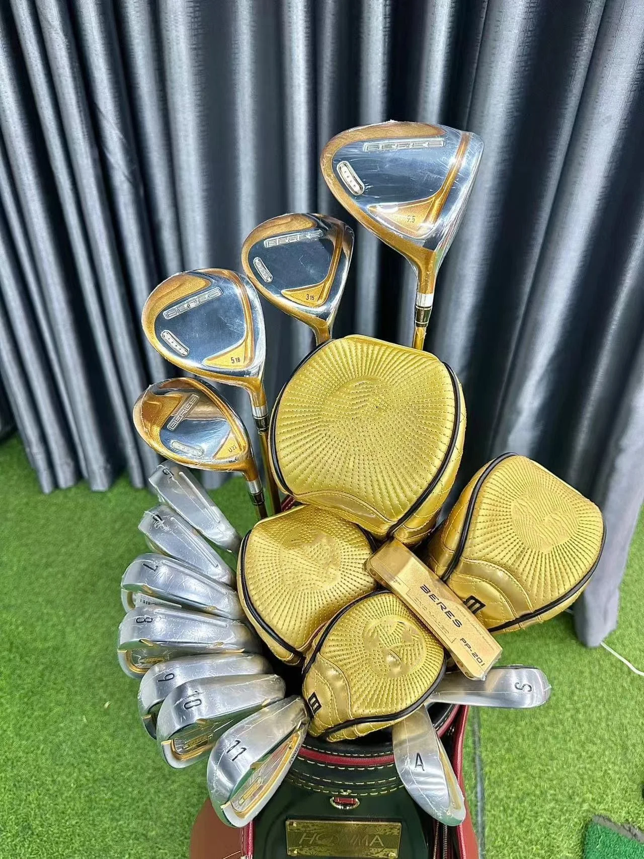 Complete Golf Clubs Set with Graphite Shaft, Golf Clubs 10.5 S, R, SR Driver, Fairway, Hybrid, P201 Putter, Irons, 14Pcs