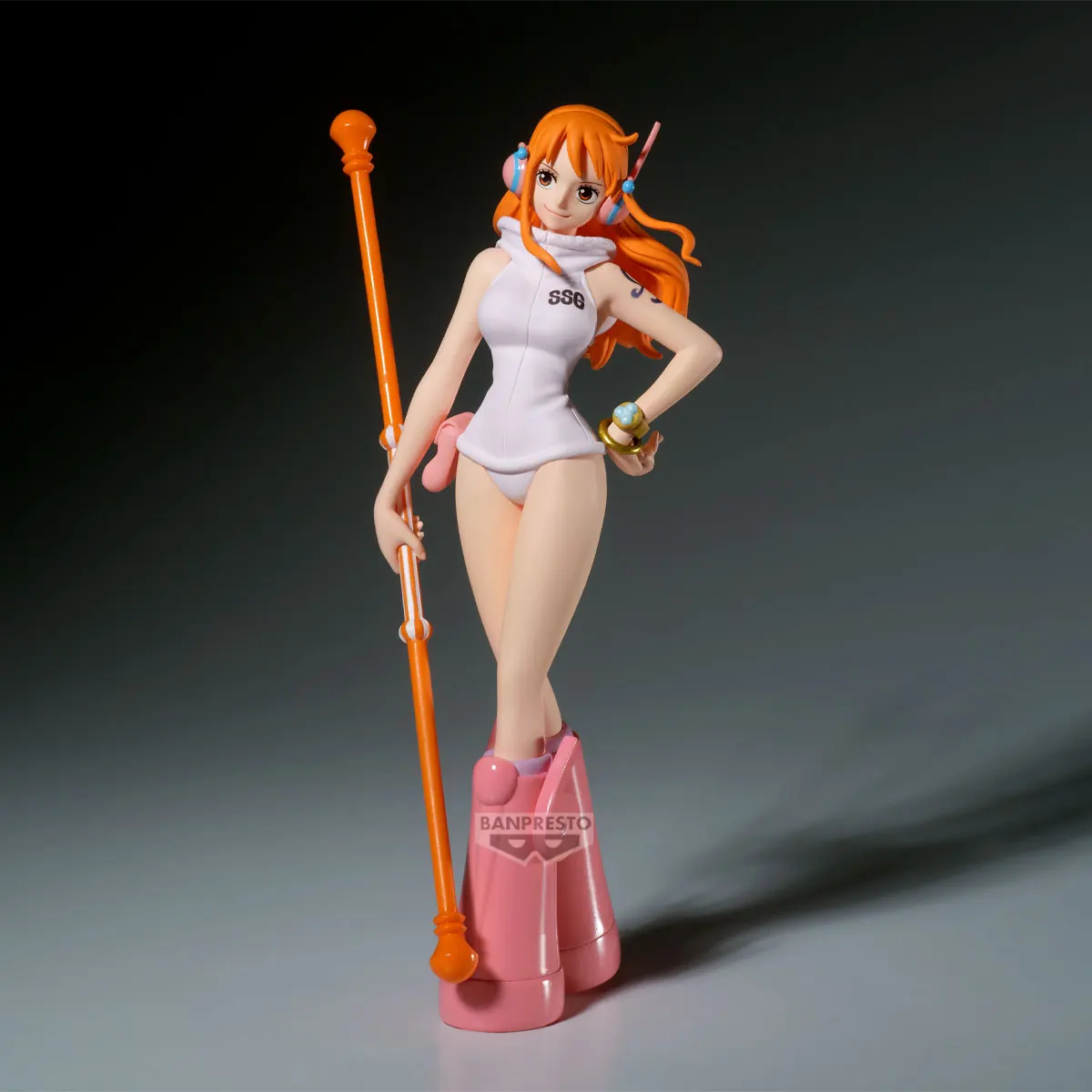

Bandai Eyewear's One Piece: THE Voyage Nami Egghead Island Desktop Decoration Birthday Gift