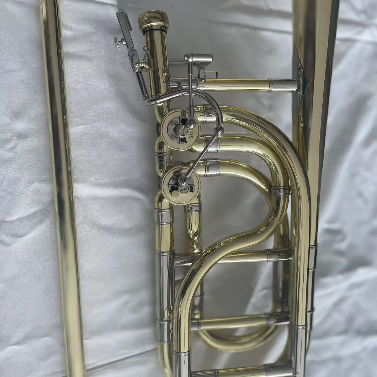 Normal Standard Yellow Brass Two Valves Student Model Bass Trombone
