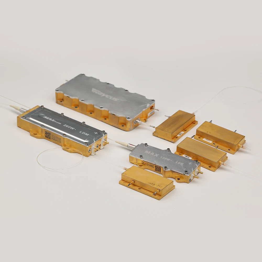 مصدر ليزر Raycus MAX IPG مستعمل 40-1000 وات مصدر مضخة ليزر كاملة الطاقة مع ألياف بصرية 0.5 متر للقطع بالليزر #6