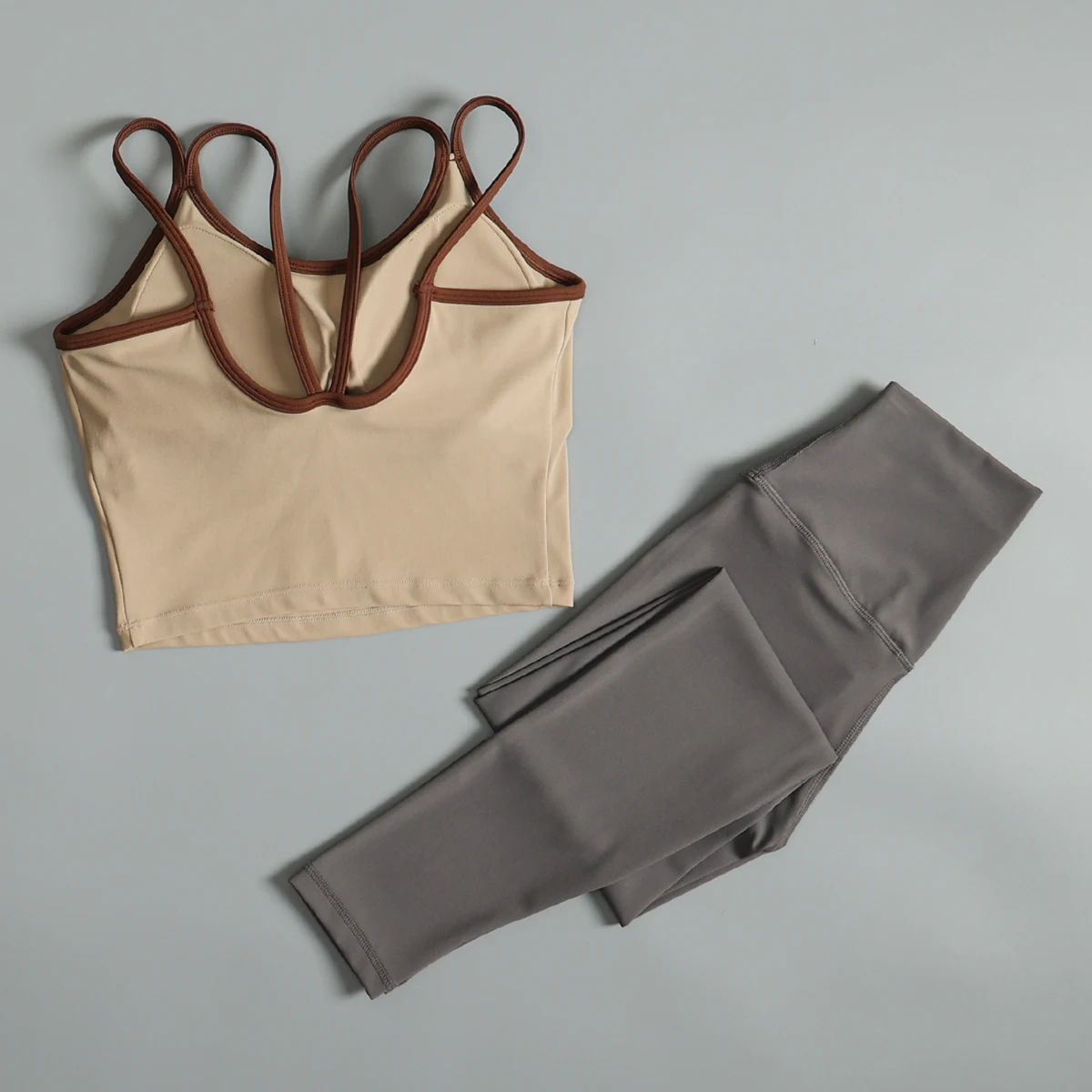 夏のジムトレーニングの女性のためのプレミアムセンススポーツスーツ速乾性ベストパンツ2025新しい朝ランニング速乾性スーツ