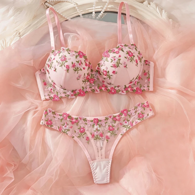 Braut-Lingerie-Set mit Blumenstickerei, Romantischer Bügel-BH mit Push-Up-Effekt, Sexy Dessous in Rosa Netzstoff, Süße Intime Damenunterwäsche