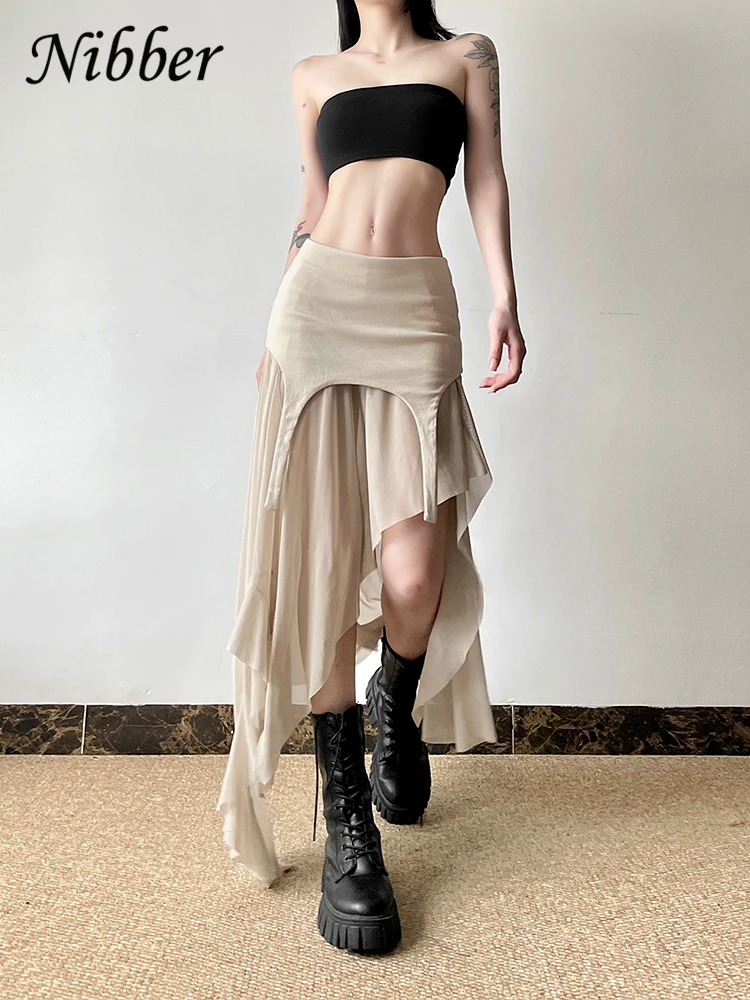 Nibber 2024 Sommer Einfarbig Einfach Alle-spiel Casual Sexy Fimbriate High Street Trendy Coole frauen Laminiert Rüschen rock