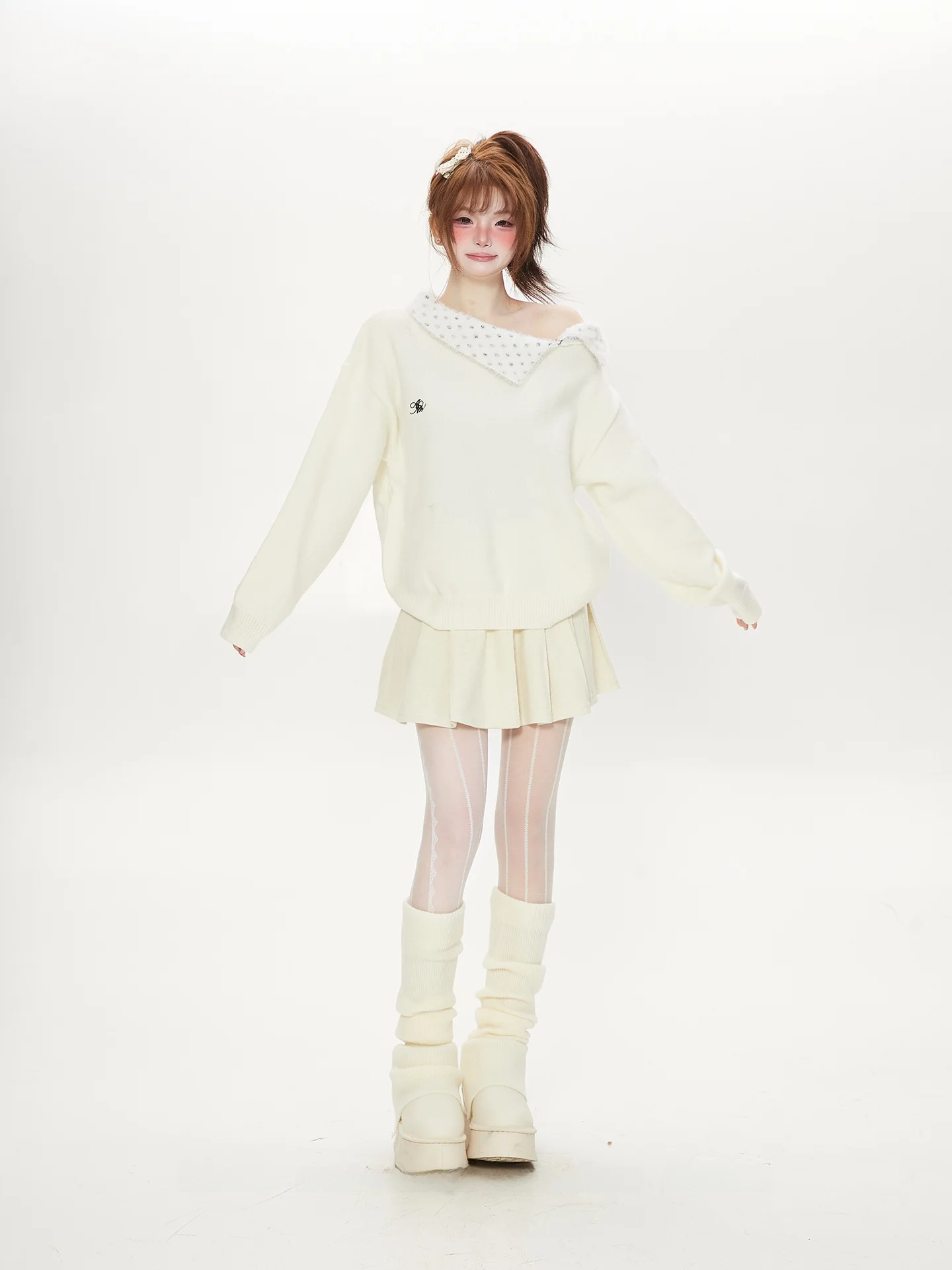 

Асимметричный вязаный свитер женский осенне-зимний в стиле Pure Desire, корейский, с воротником в горошек, с элементами из искусственного меха, однотонный...