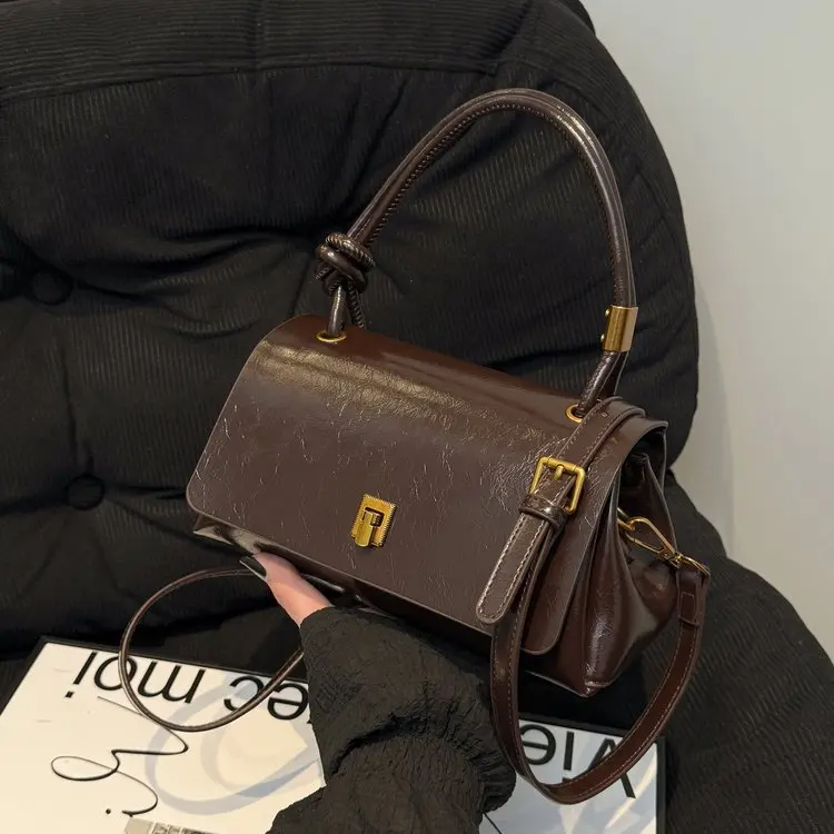 

Новая ретро-сумка через плечо 2026 года: корейская версия, нишевая, универсальная, текстурная, для повседневного использования