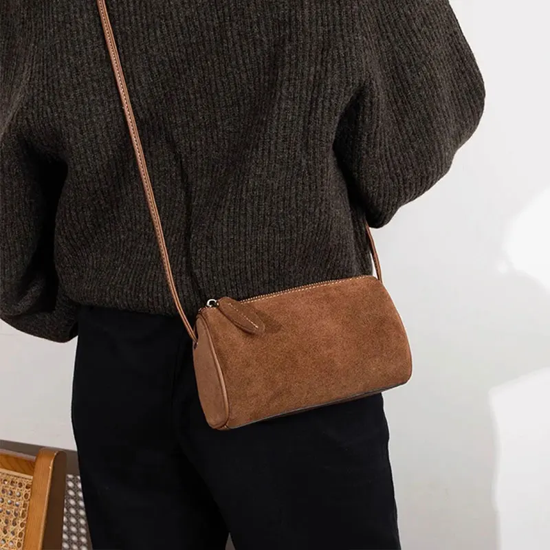 Women Cylinder Barrel Bag Pu Leather Velvet Surface Retro Round Crossbody Shoulder Bag for Autumn Winter Daily Commute Bag