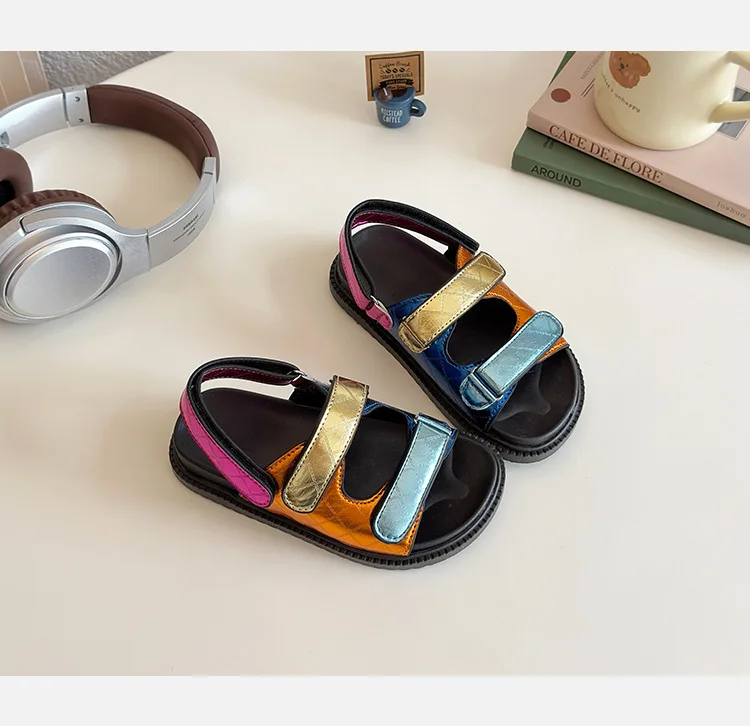 

Новые летние универсальные детские крутые красочные сандалии для мальчиков, унисекс, детская уличная пляжная обувь среднего и большого размера, нескользящая обувь из искусственной кожи для девочек