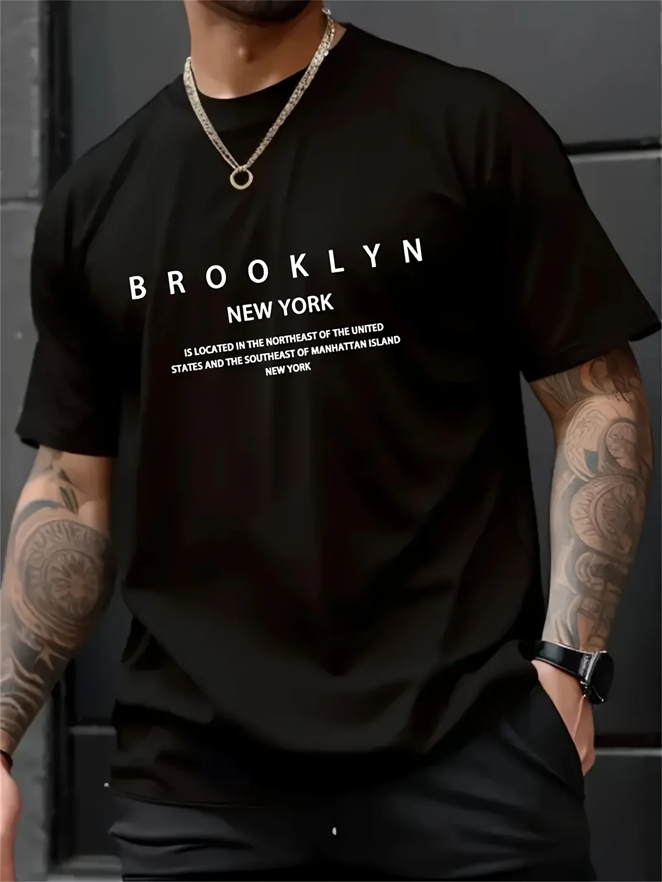 تي شيرت رجالي كبير الحجم من القطن 100 - أكمام قصيرة قابلة للتنفس ورقبة دائرية مع طباعة شبكية سوداء بسيطة Ca