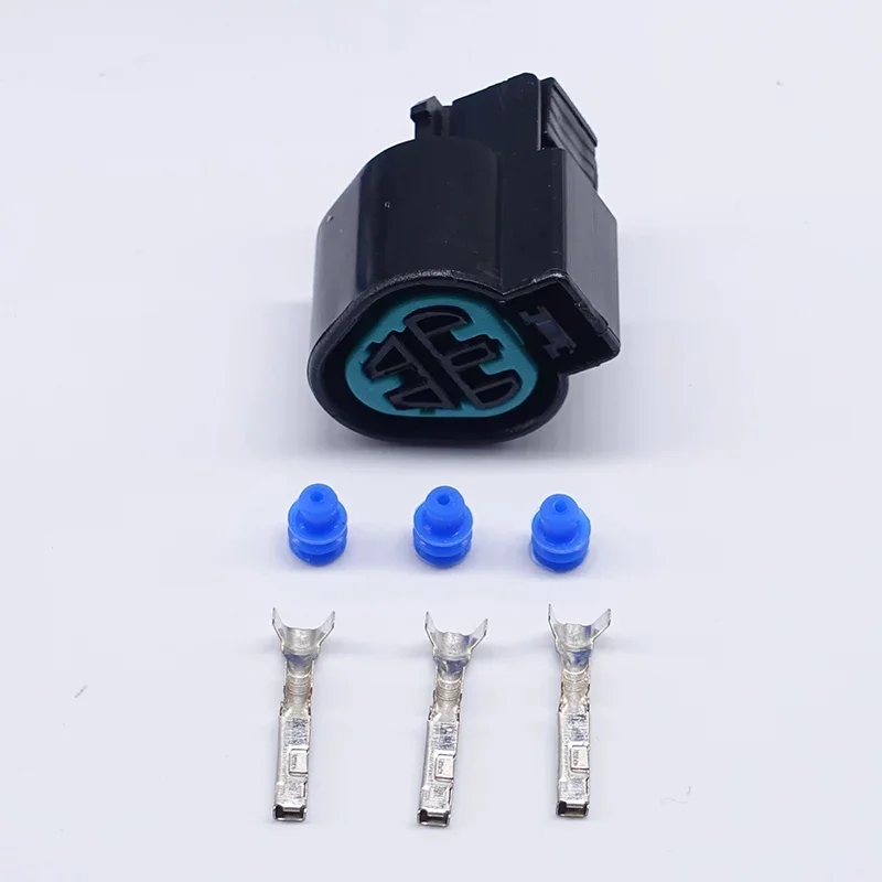 XG7039Y-2.2-11/21 KUM PB625-03027 Female 3 Pin Auto Connector Headlight Socket