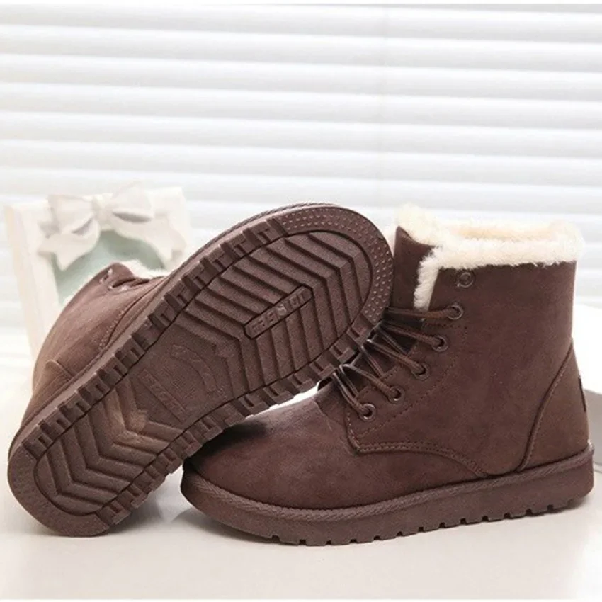 Winter version of the Korean students UGGS female short-sleeved warm boots lace-up female flat heel damp cotton shoes boots