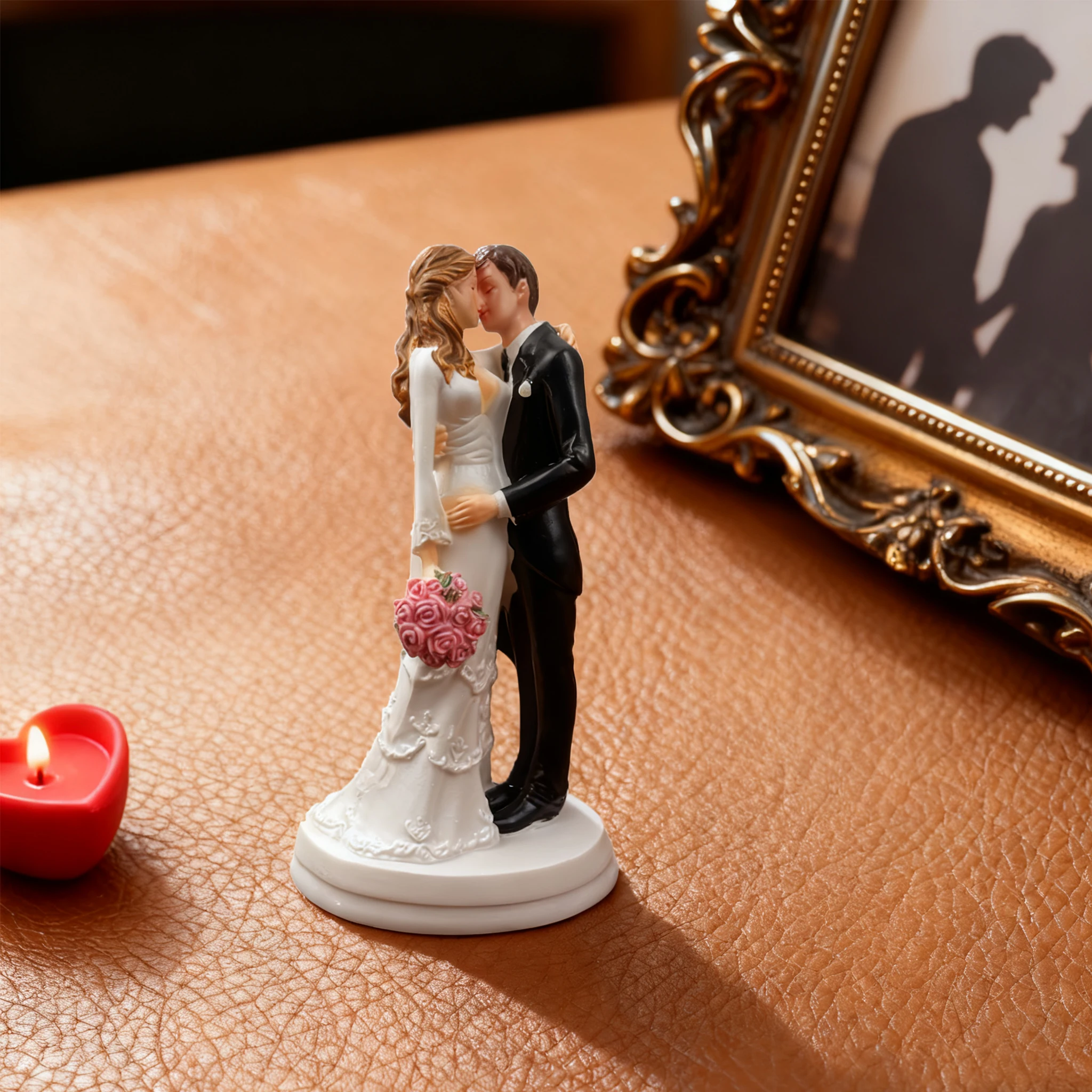 Couple Figurine, Love Statue Present for Wedding, Romantic Couple Figurines Best Presents for Anniversary, Valentine's Day, Bir