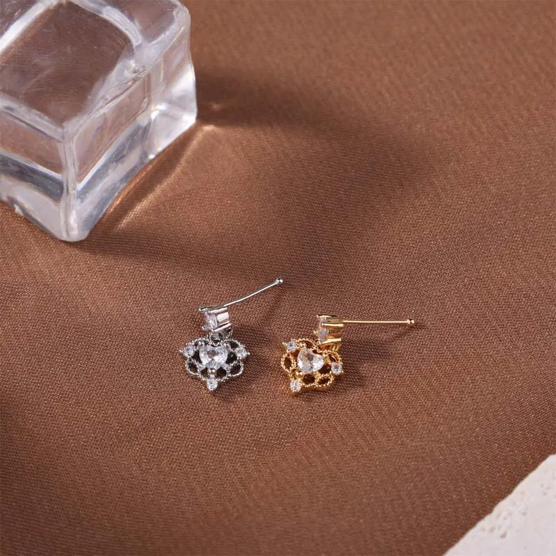 Thin Dangle Nose Studs Mini Zircon Heart Charm