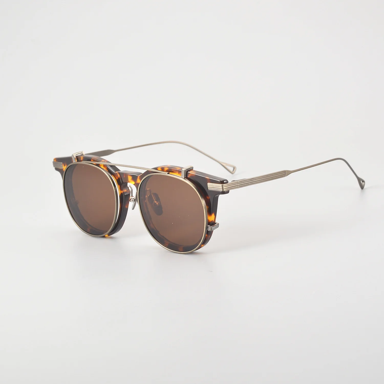 gafas-de-sol-de-moda-con-clip-estilo-retro-diseno-cuadrado-ultraligeras-de-titanio-oferta-directa-de-fabrica-alta-calidad-unisex