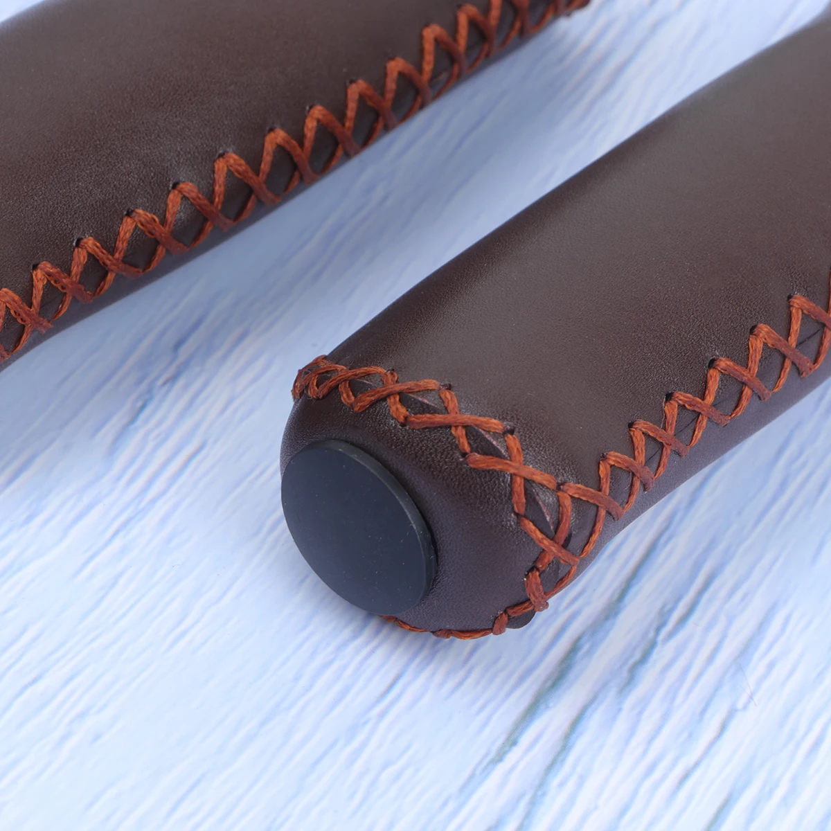 

1 Pair Microfiber Handlebar Grips Ergonomic Tpr Bike Grips Non-Slip Shock Absorbing Hand Sewing Cover For Children Bikes