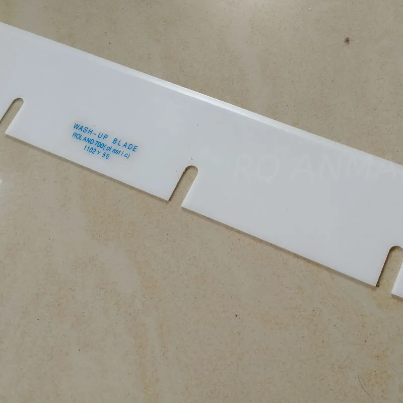 2pcs/lots 007V143930 Roland Wash Up Blade 1102*56mm Man Roland 700 Cleaning Sheet Printing Machine Spare Parts