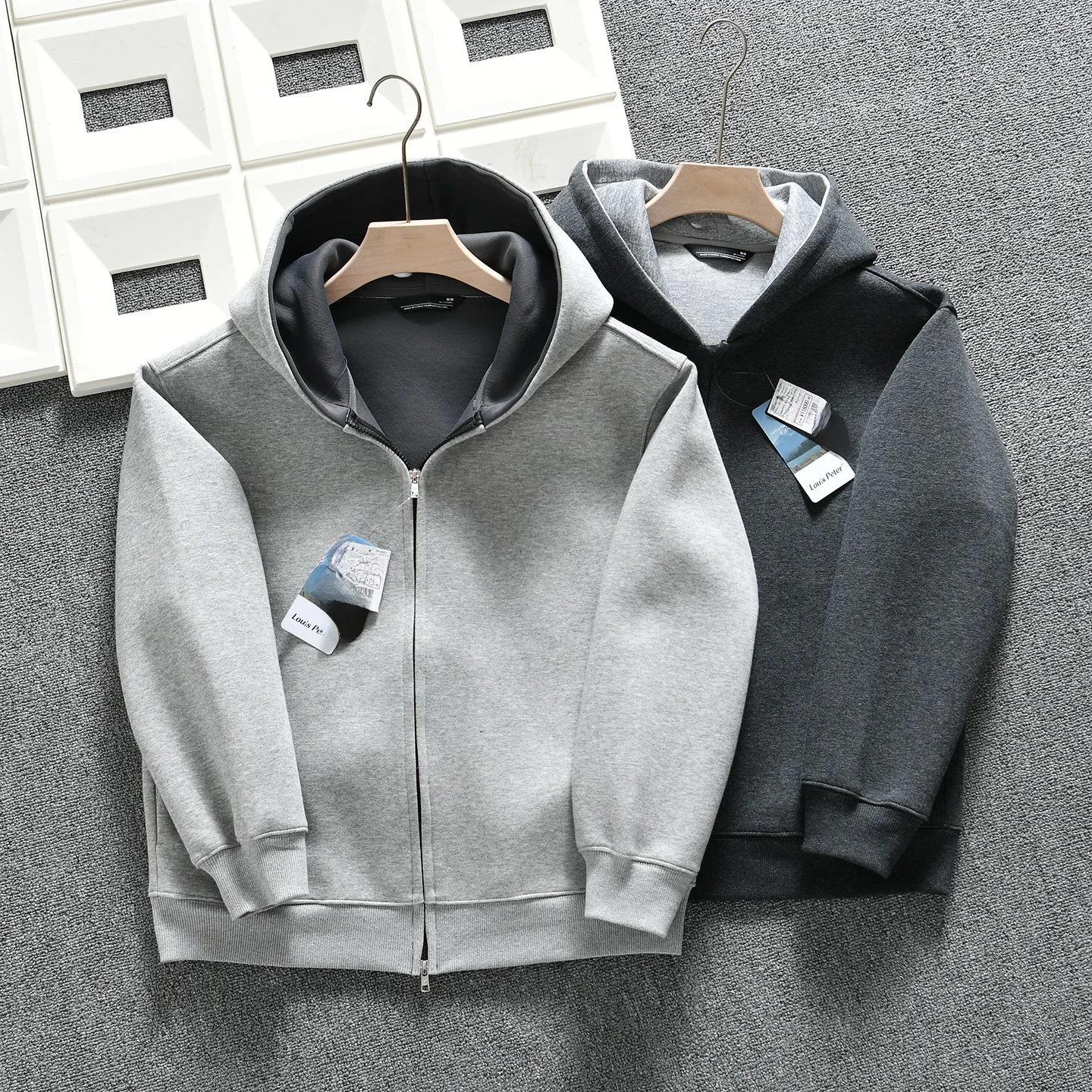 

Men's Outdoor Hooded Sweatshirt Cardigan Air Layered Autumn Winter Thickened Cotton Polyester Blend Casual Style Zipper Closure