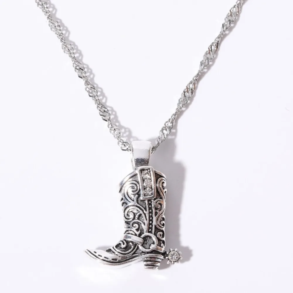 

Vintage Antique Silver Cowboy Boots Necklace for Women Girls Western Shoes Clavicle Chain Hip Hop Party Jewelry Cowgirl Gifts