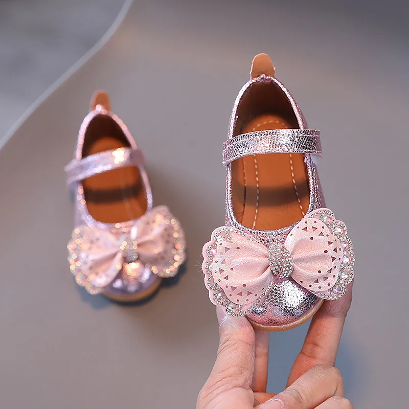 

Girls Leather Shoes Spring Autumn New Princess Shoes Toddler Cute Bow Rhinestones Baby Soft Bottom Flats Kids Shoes H72