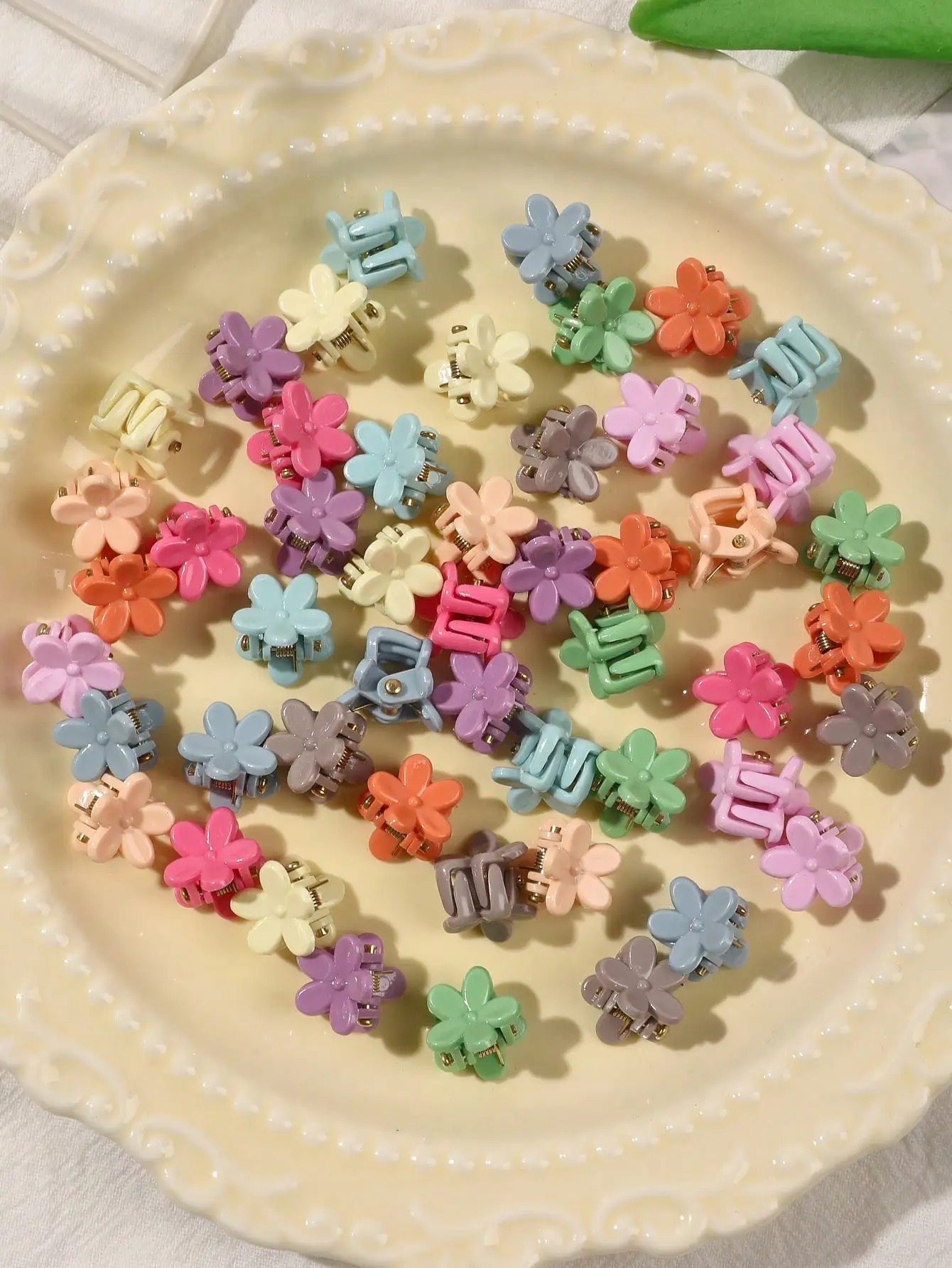 50/100 шт. мини-заколки для волос с цветами для девочек и малышей, нескользящие тонкие волосы, прочные, разные цвета, милые аксессуары для волос