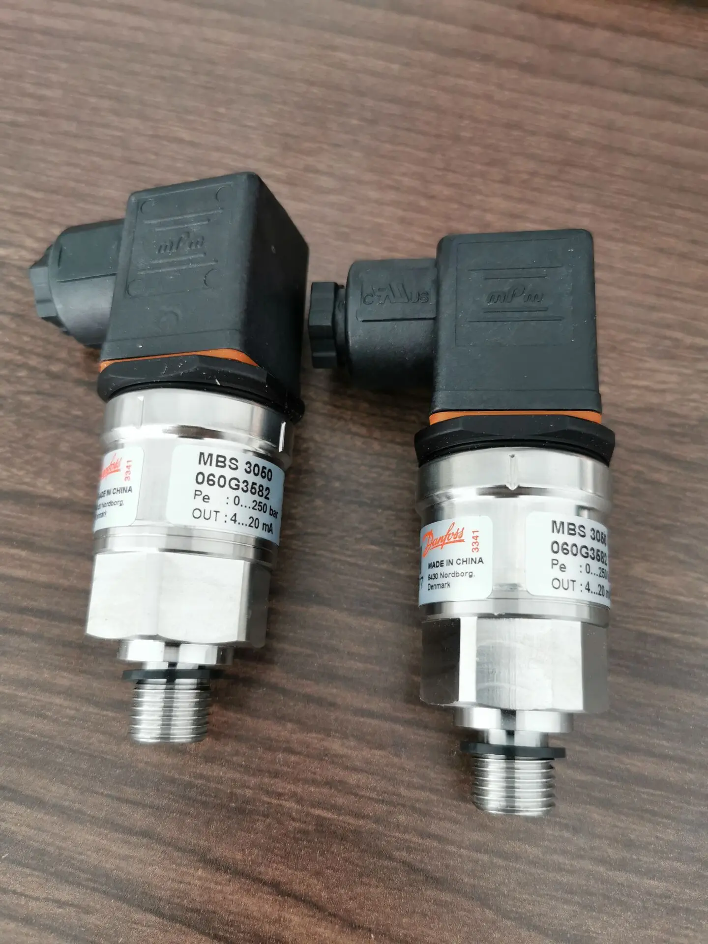 Danfoss Danfoss pressure transmitter MBS3050,060G1151 060G1152 060G3582 060G3583