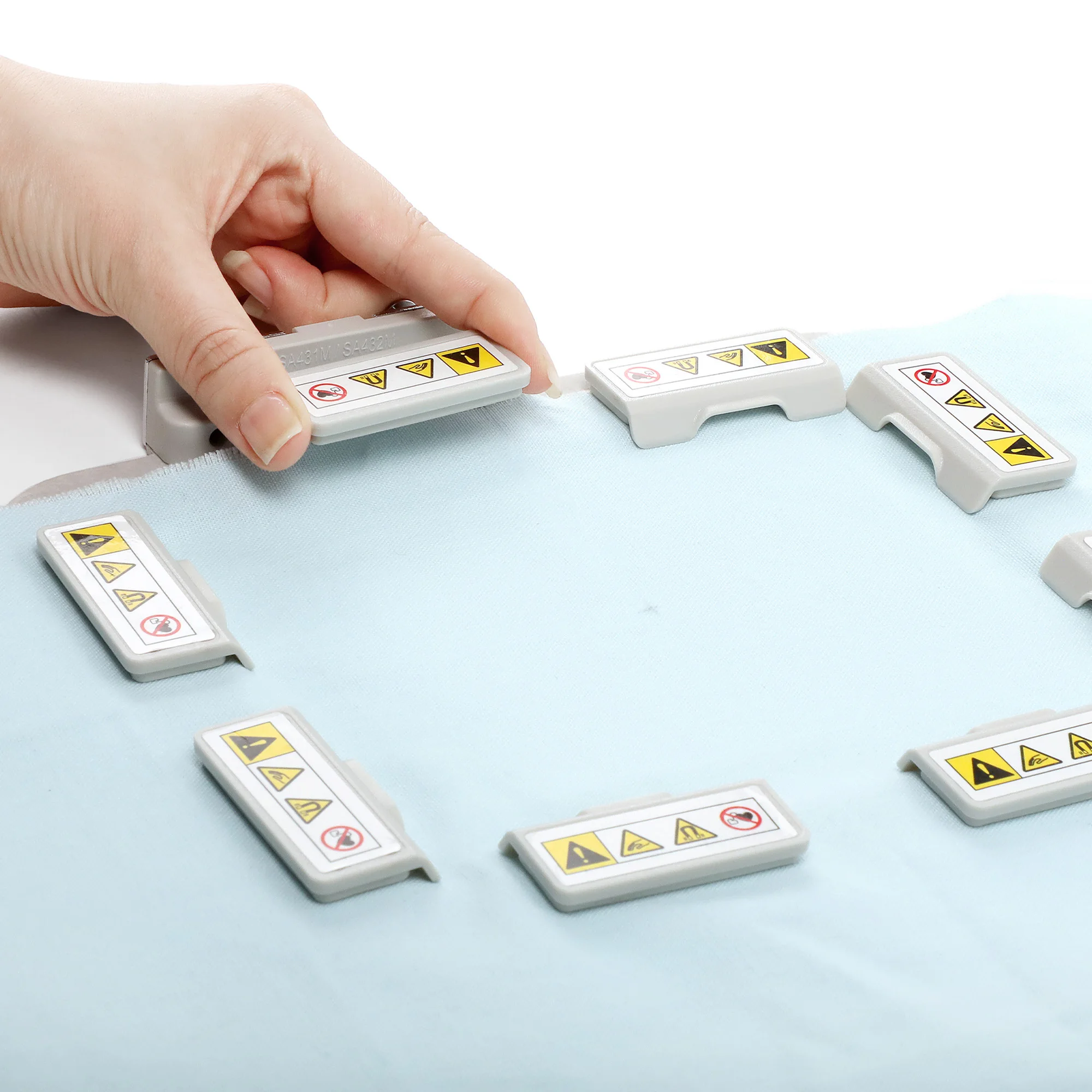 

Magnetic Embroidery Hoop (Long-bar Magnets) for Brother PE900 SE2000 PE800 SE1900 etc. Innov-is Embroidery Machine