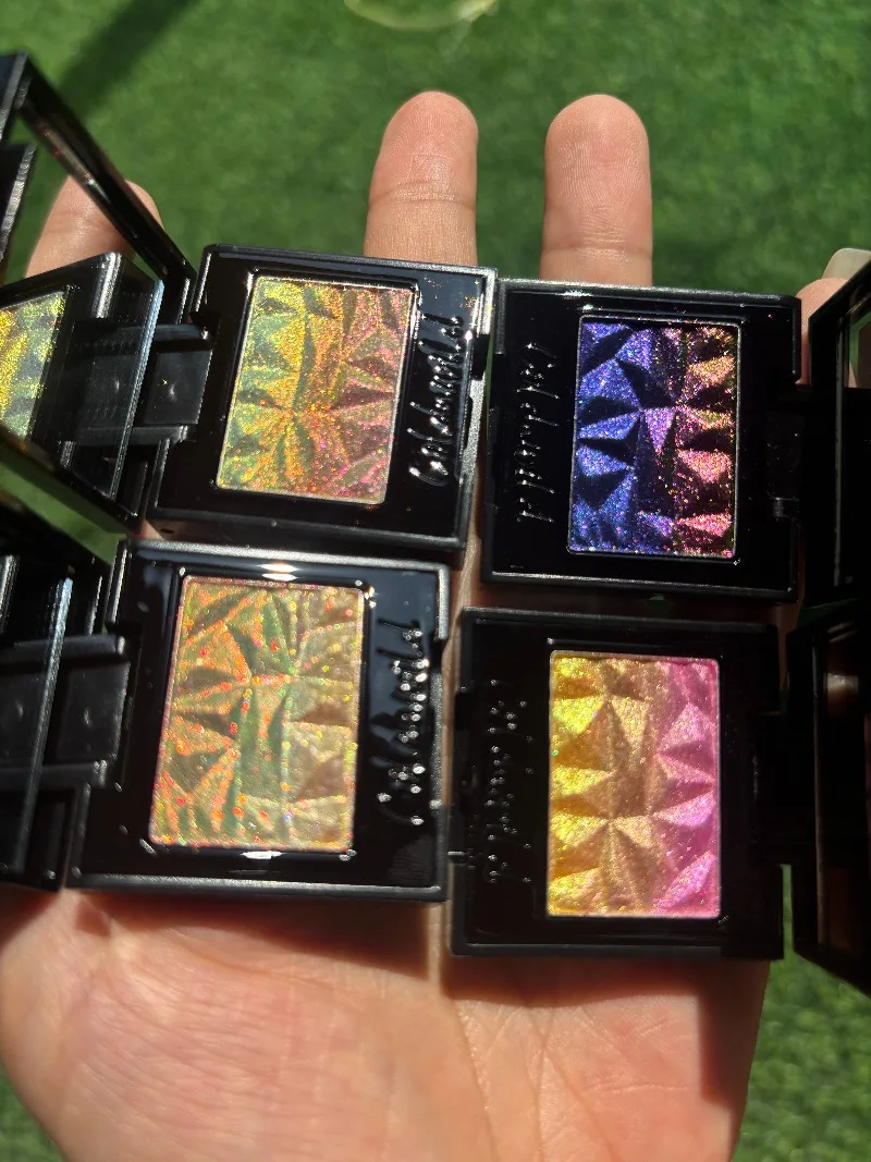 Coldnwild Chameleon Gradient Eyeshadow Highlighter Palette Waterproof Long-Lasting,Easy To Blend,Duochrome Shimmer Eye Makeup
