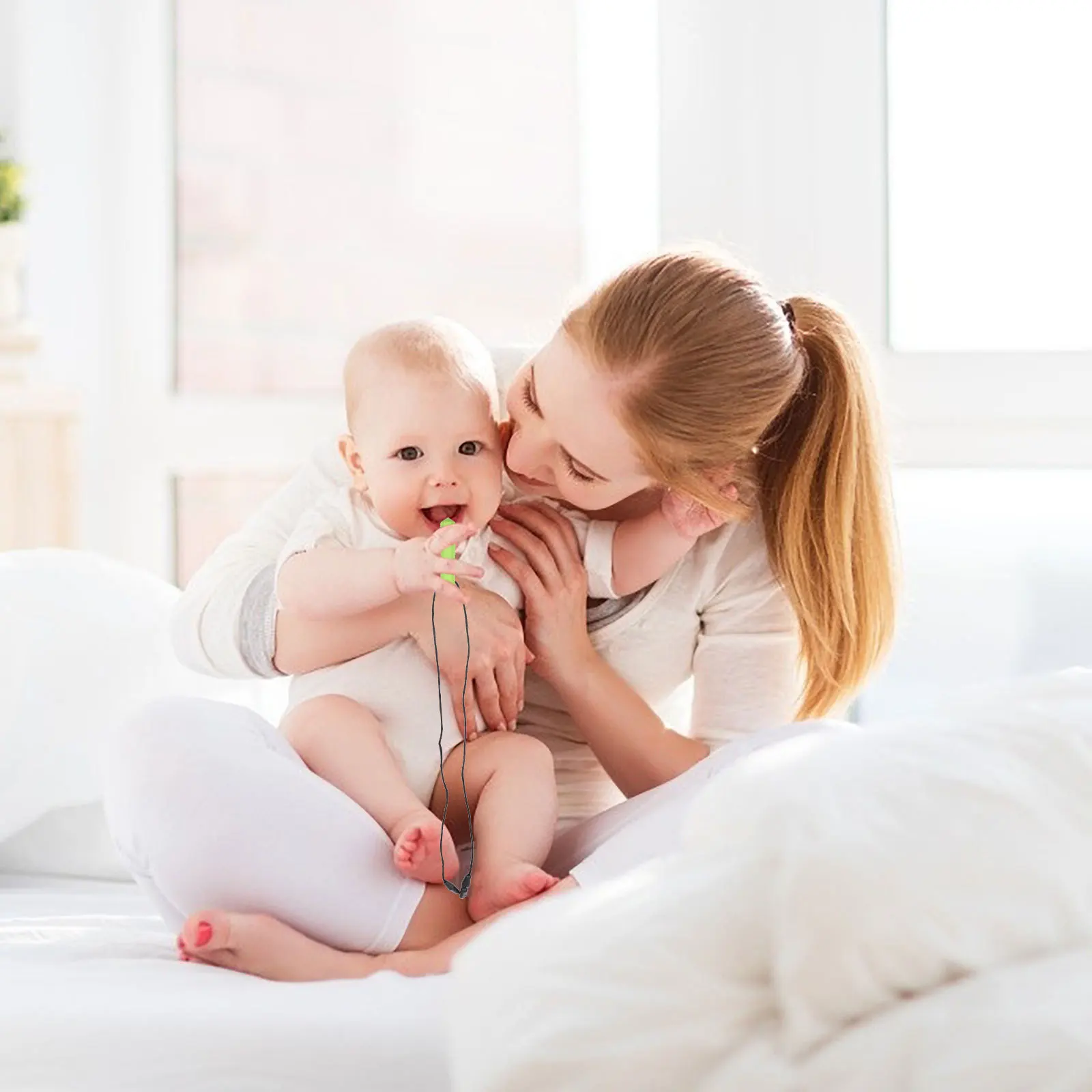 ยางกัดเด็กแบบสร้อยคอ 3 ชิ้น ทนทานต่อการกัด ทำจากซิลิโคน สำหรับเด็กที่กำลังฟันขึ้น ใช้พกพาสะดวก ช่วยในการพัฒนาการของช่องปาก